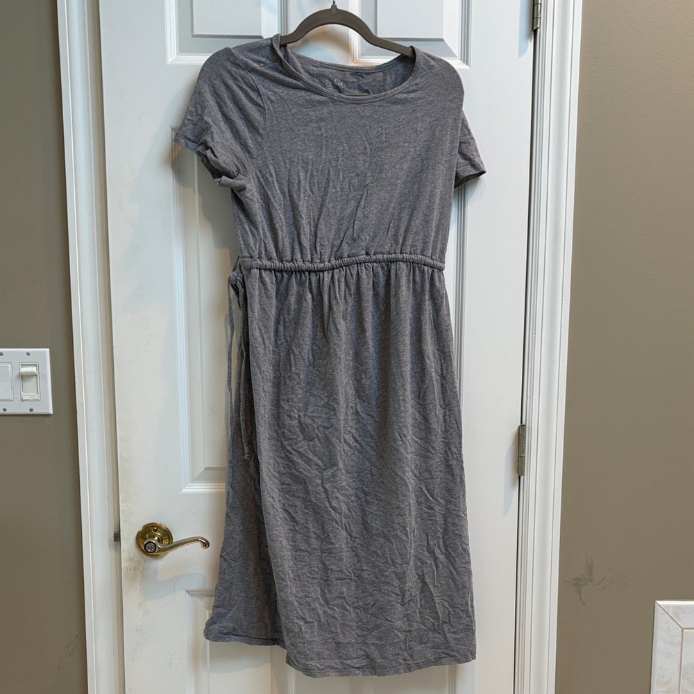 Isabel Maternity by Ingrid & Isabel Gray Midi Dress